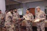 مدير عام حرس الحدود يكرم عدد من منسوبي إدارة منطقة الجوف