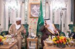 خادم الحرمين الشريفين يستقبل الرئيس السوداني
