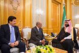 نائب خادم الحرمين الشريفين يلتقي وزير الشؤون الخارجية الجزائري