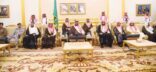 أمير جازان بالنيابة يستقبل جموعًا من المواطنين