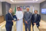 رئيس الطيران المدني يستقبل سفير أفغانستان
