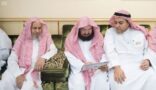 لشيخ السديس يدشن شاشة خدمات الزوار اللاسلكية بثلاث لغات مختلفة