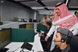زير الداخلية يتابع سير العمل في مركز القيادة بمشعر منى