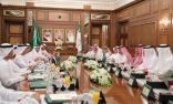وزير الداخلية وسمو الشيخ سيف بن زايد يعقدان جلسة مباحثات في جدة