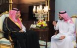 أمير الباحة يتسلم تقريرين عن متابعة المشاريع بالمنطقة