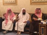أمير الرياض يعزي أسرة آل حزيم الدوسري في المتوفين بحادثة الحريق