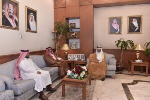 محافظ القطيف يلتقي الرئيس التنفيذي لمؤسسة تطوير جزيرة دارين وتاروت