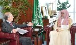 وزير الشؤون الإسلامية يستقبل سفير الجزائر لدى المملكة