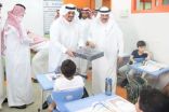 أمير منطقة الرياض بالنيابة يتفقد مدارس الرياض