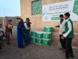 مركز الملك سلمان للإغاثة يبدأ بتوزيع السلال الغذائية للمحتاجين في مديرية الأزارق