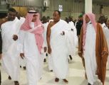 رئيس النيجر يؤدي مناسك العمرة