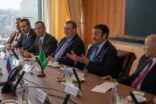 الأمير سلطان بن سلمان يلتقي وزير الصناعة والتجارة الروسي