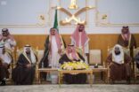 أمير الجوف يستقبل الأهالي والمسؤولين بمحافظة دومة الجندل