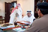 نائب أمير الرياض يزور مركز مباحث الزلفي الذي تعرض لهجوم إرهابي