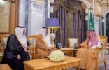 خادم الحرمين الشريفين يكرم الدكتور نزار مدني