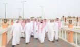 نائب أمير منطقة جازان يتفقد قرية القصار وعدد من المواقع السياحية بفرسان