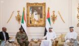 ولي عهد أبوظبي يلتقي رئيس المجلس العسكري الانتقالي السوداني