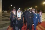 نائب رئيس مجلس الوزراء بجمهورية أوغندا يصل جدة