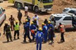 بالصور.. مدني تبوك ينقذ 10 أشخاص احتجزوا في انهيار سقف نفق تحت الإنشاء