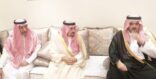 أمير منطقة الرياض يقدم العزاء بوفاة سلطان بن قرمله رحمه الله