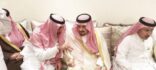 أمير منطقة الرياض يقدم العزاء في وفاة سلطان بن قرمله