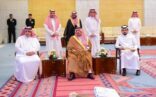 الأمير فيصل بن بندر يشارك بدورة الإسعافات الأولية لموظفي الإمارة