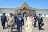 العاهل  الماليزي يغادر المدينة المنورة