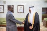 أمير منطقة الرياض بالنيابة يستقبل سفير تشاد لدى المملكة