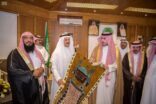 أمير منطقة الجوف يزور ملتقى ومتحف صحاري الثقافي