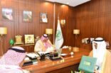 الأمير عبدالعزيز بن سعد يتسلم التقرير السنوي لمطاحن حائل