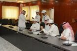 محافظ محايل يتفقد غرفة عمليات مبادرة عسير كذا أجمل