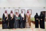 سمو أمير منطقة الرياض بالنيابة يستقبل أعضاء مبادرة سعي