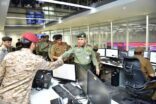 مدير عام الجوازات يزور المركز الوطني للعمليات الأمنية الموحدة 911