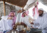 أمير الجوف يزور السماحون ويطلع على مراحل استخراج السمح