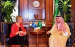 وزير الدولة للشؤون الخارجية يستقبل وزيرة الخارجية بمملكة السويد
