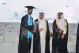 أمير منطقة الرياض يرعى تخريج 571 خريجاً من كلية علوم الطيران