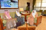 أمير منطقة الرياض يستقبل مدير الإدارة العامة للأحوال المدنية بالمنطقة