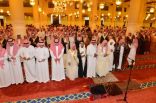 سمو أمير الرياض يؤدي صلاة الميت على والدة الأمير خالد بن سعد بن محمد