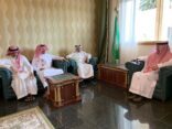 محافظ الطائف يستقبل الرحال العتيبي