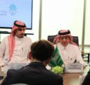 وزير الاقتصاد والتخطيط يجتمع مع وزيرة الأرض والبنية التحتية والنقل الكورية