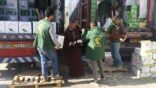 مركز الملك سلمان بالأردن يوزع 24 طناً من السلال الغذائية على اللاجئين السوريين
