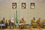 الأمير بدر بن سلطان يلتقي بمديري القطاعات الحكومية في محافظة الطائف