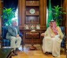 وزير الدولة للشؤون الخارجية يستقبل السفير الأمريكي لدى المملكة