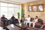 التويجري يبحث تطوير النقل الإسعافي بصحة الرياض