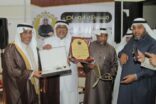 المبارك تحتفي بمسيرة كبيرها بمناسبة تقاعده وتعافيه من عملية جراحية