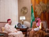 سمو ولي العهد يلتقي مستشار ملك المغرب