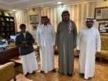 طالب كفيف يقدم دورات بالتقنية بالرياض وهذه قصته