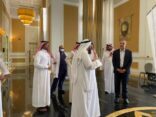 الغامدي يطمئن على الدفعه الأولى للعائدين من خارج المملكة للشرقية