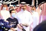 وزير الشؤون البلدية والقروية يزور مهرجان العربات المتنقلة والأسر المنتجة بالباحة
