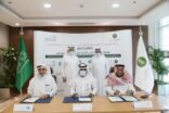 البيئة توقع اتفاقية تعاون مع شركات استزراع مائي محلية